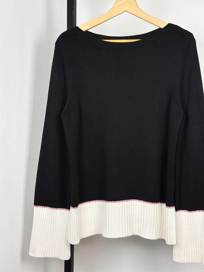 Chaleco negro cuello bote 4