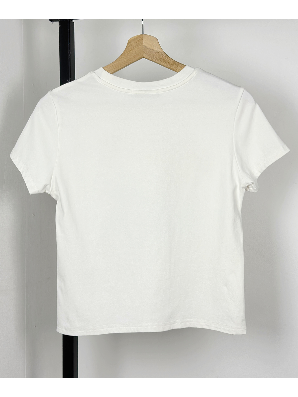 Polera blanca estampada 3