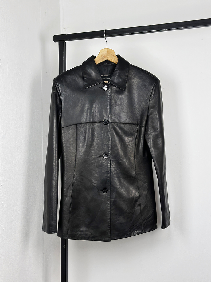 Chaqueta de cuero negra 4