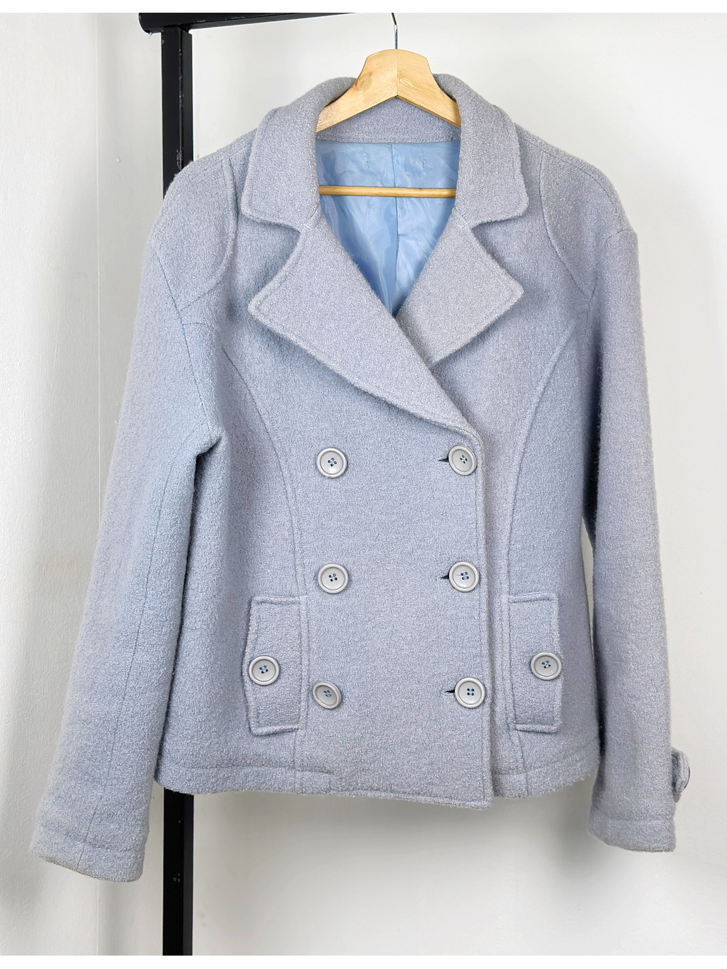 Abrigo celeste de lana 1