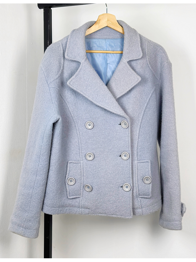 Abrigo celeste de lana 1