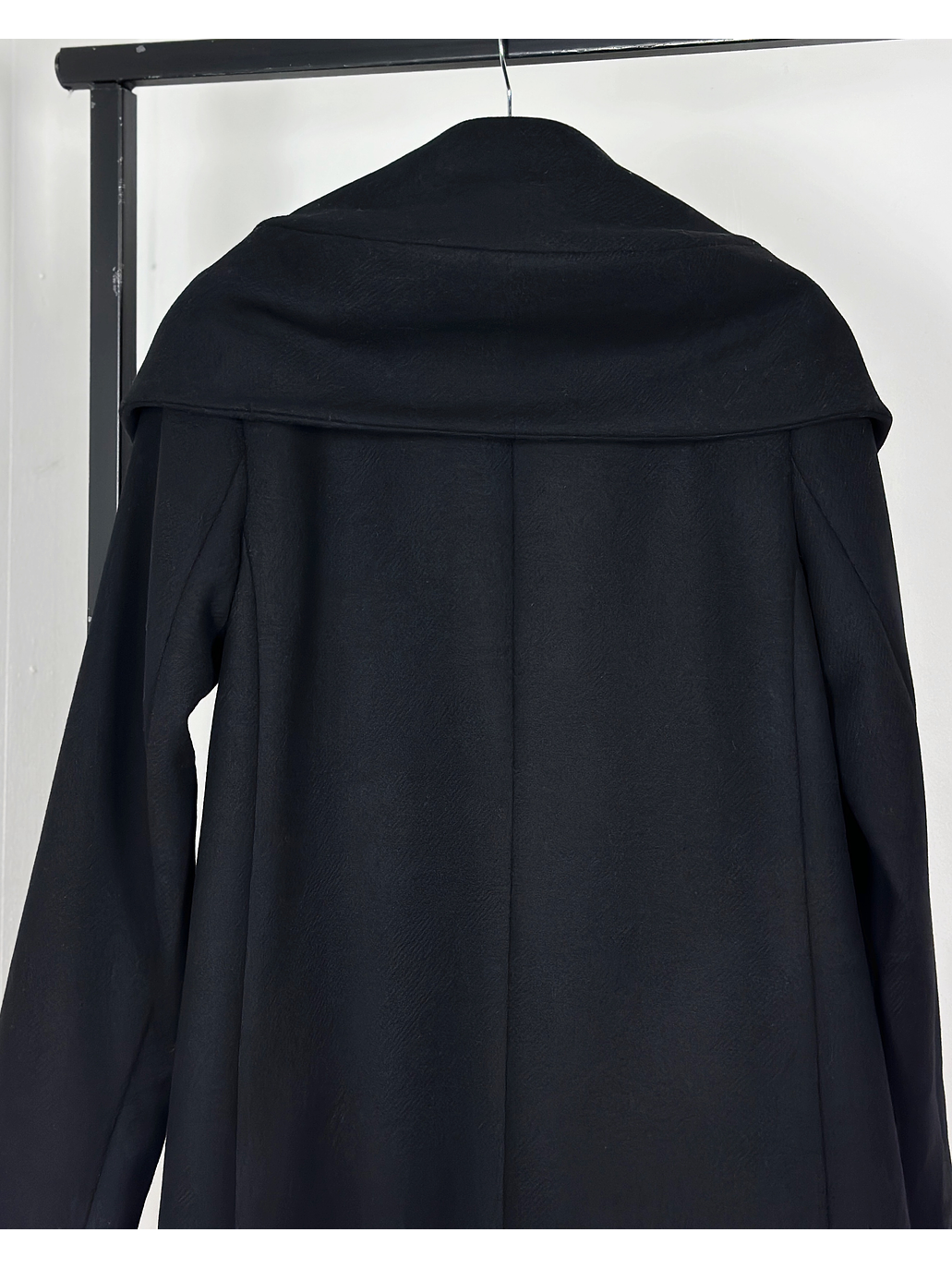 Abrigo negro de lana 5