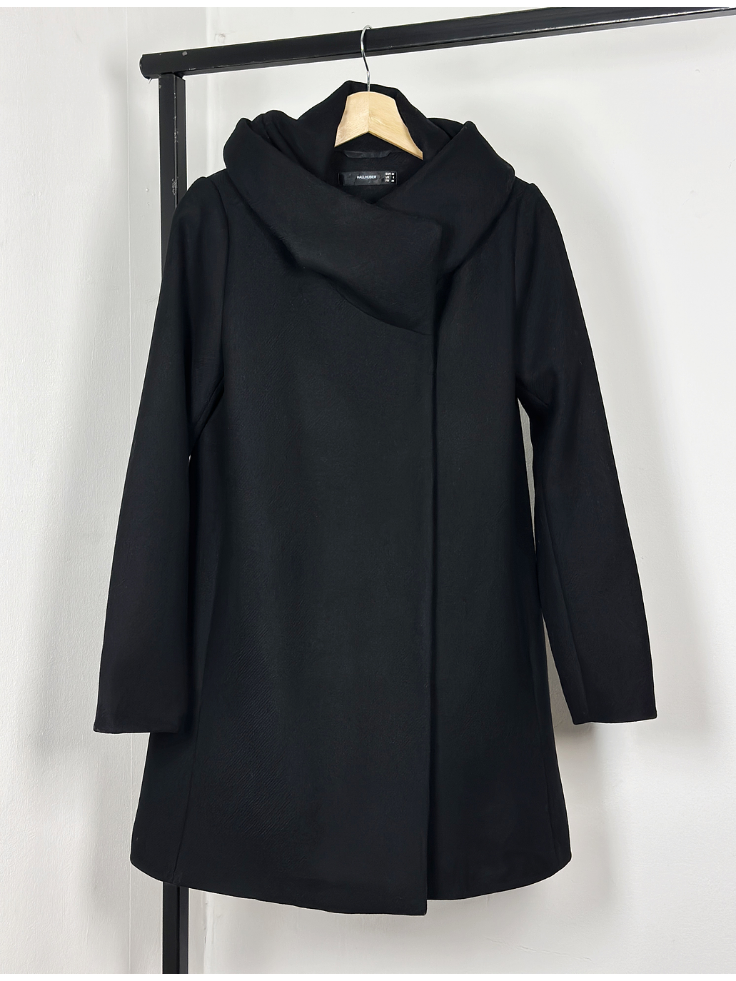 Abrigo negro de lana 1