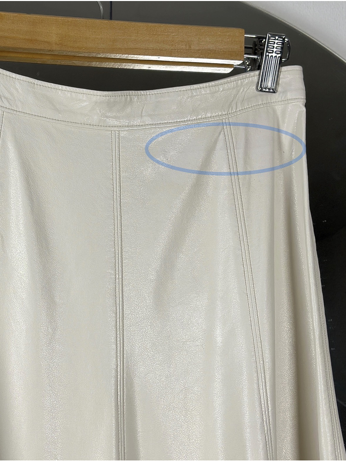 Falda cuerina marfil 5