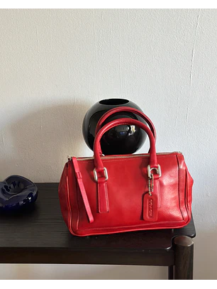 Cartera de mano roja
