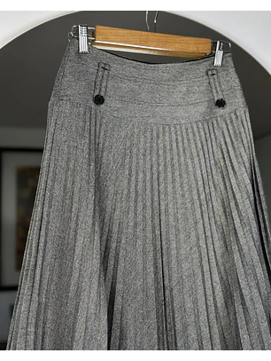 Falda gris plisada