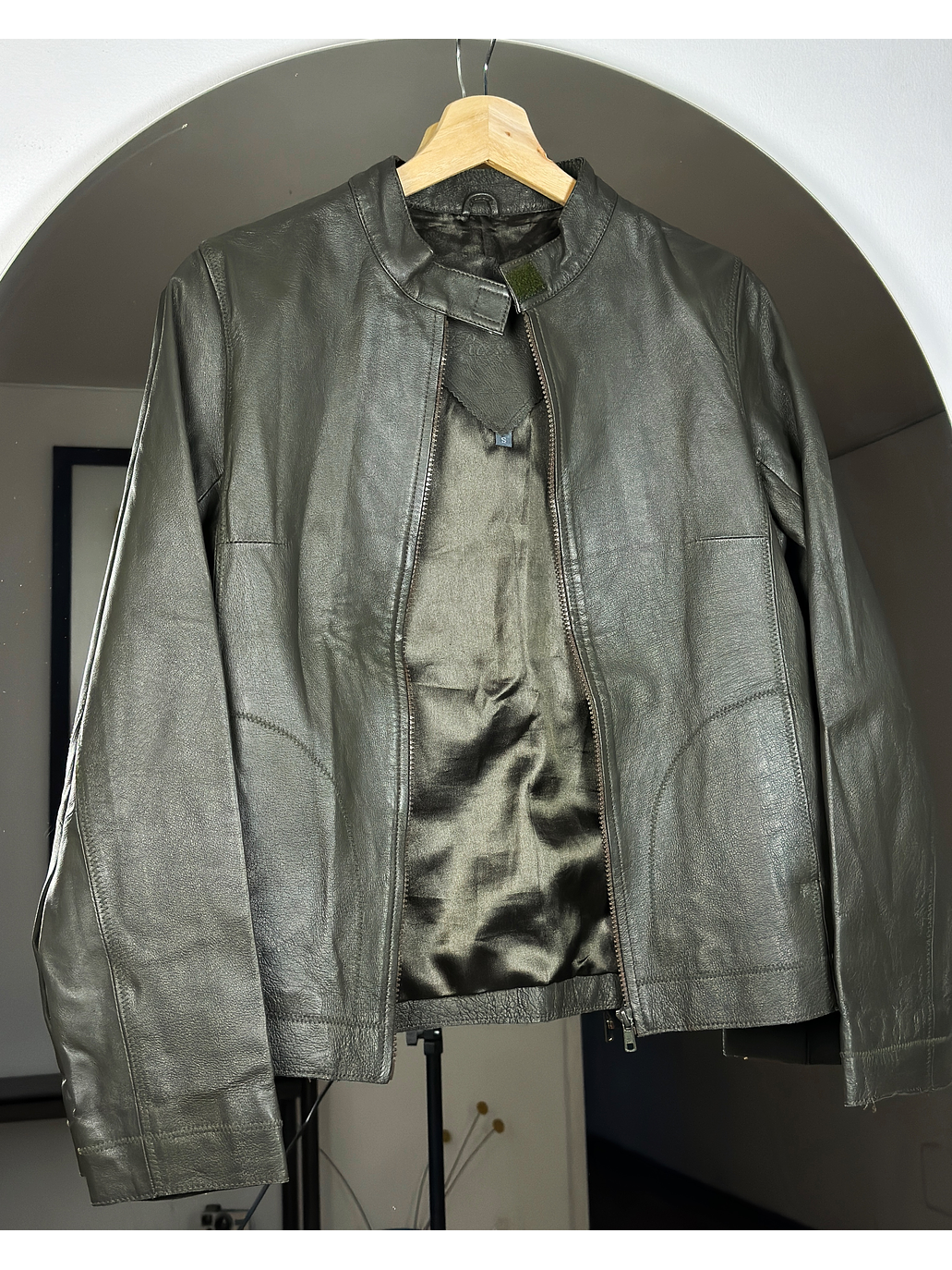 Chaqueta verde de cuero 4