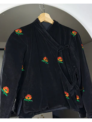 Chaqueta terciopelo negra