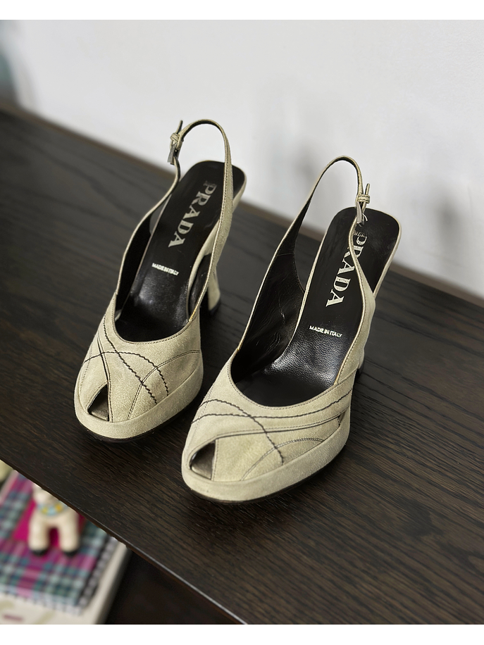 Zapato alto beige  1