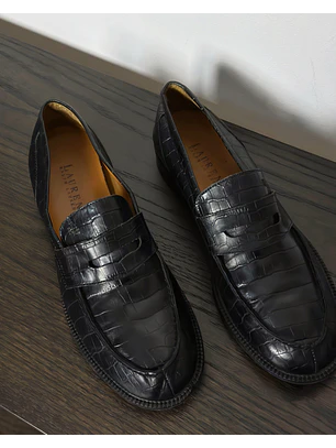 Mocasín negro cuero