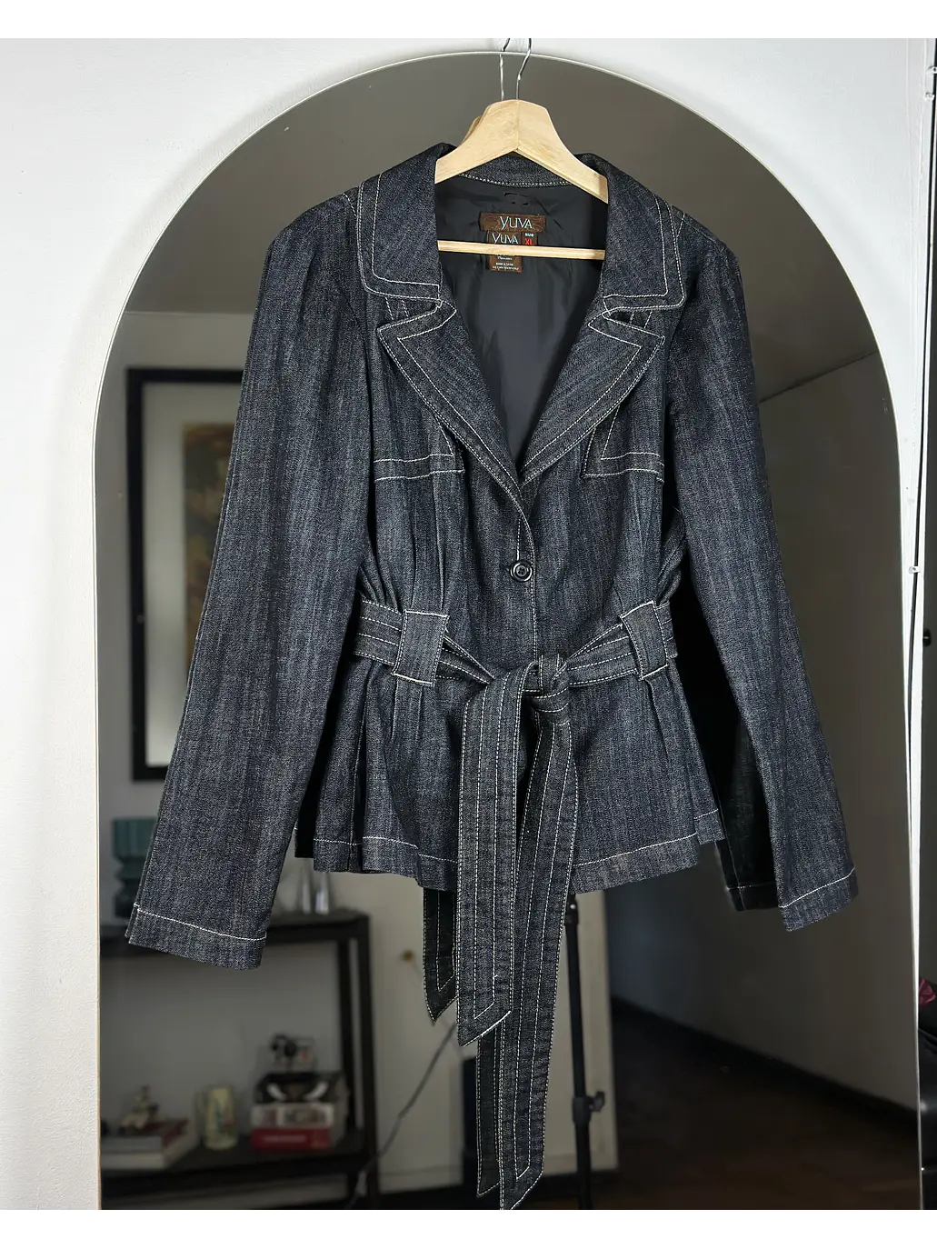 Chaqueta de mezclilla con cinturón 1