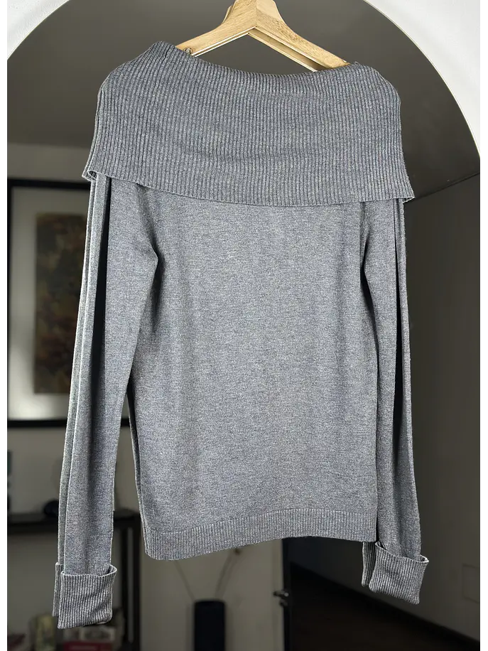 Chaleco gris sin hombros 3