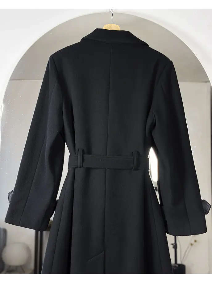 Abrigo negro de lana 6