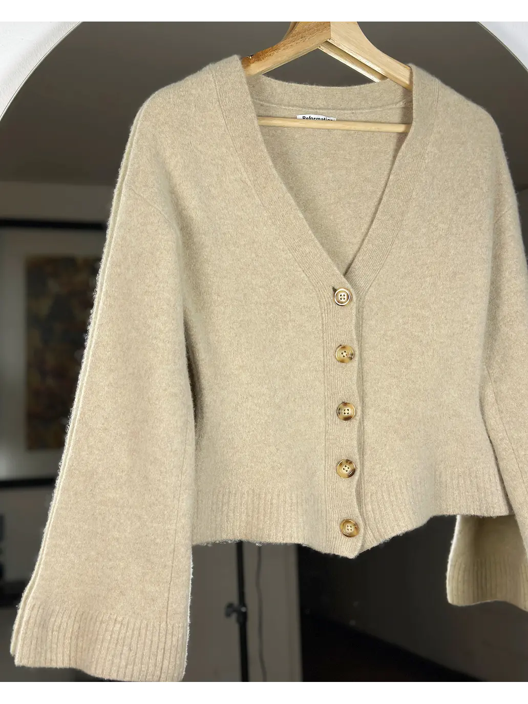Cardigan beige de lana 2