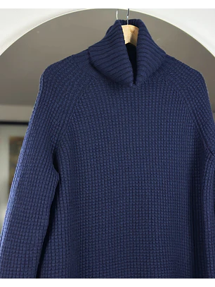 Suéter azul marino