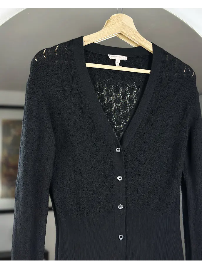 Cardigan negro de lana calado 2