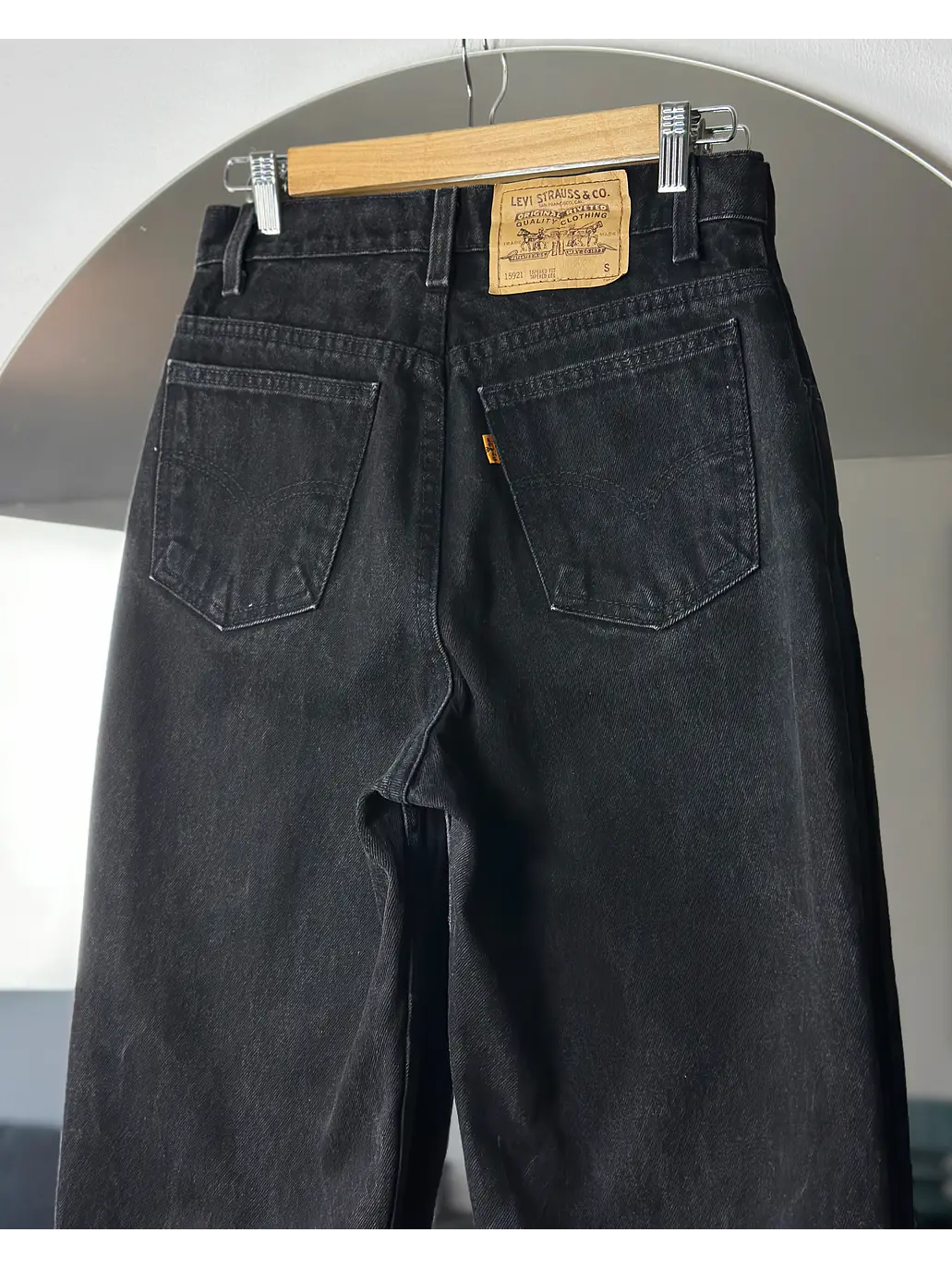 Jeans negro tiro alto 4