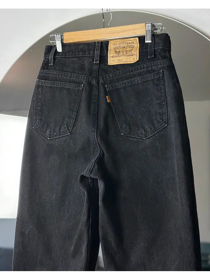 Jeans negro tiro alto 4