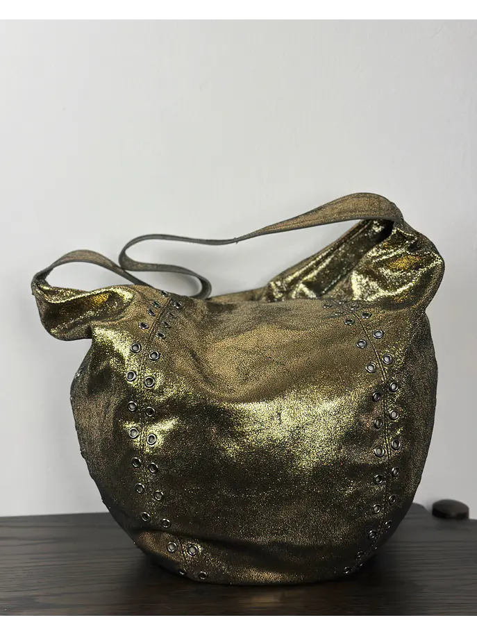 Bolso metalizado de cuero 9