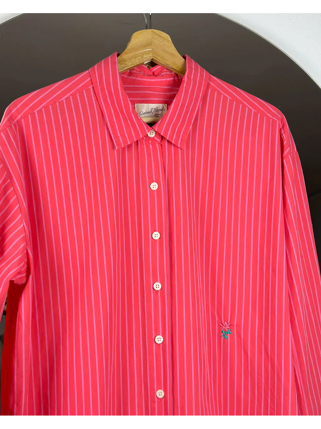 Camisa fucsia rayada 2