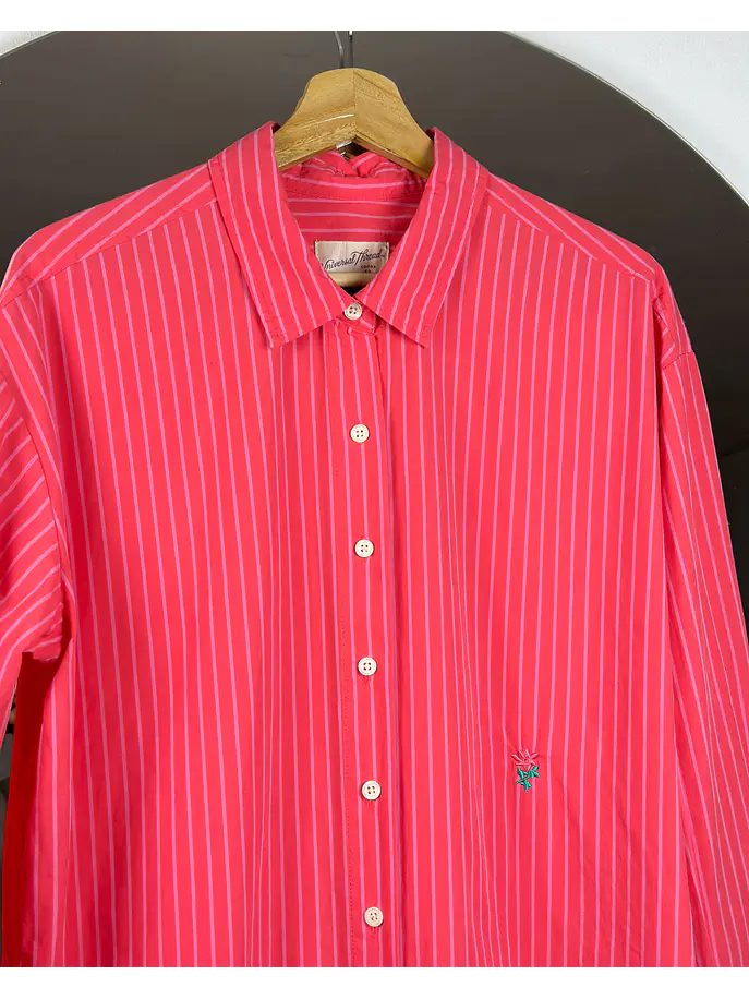 Camisa fucsia rayada 2