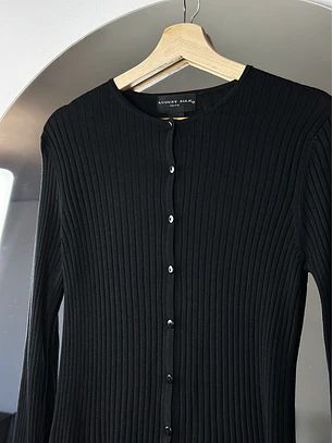 Cardigan negro de seda 