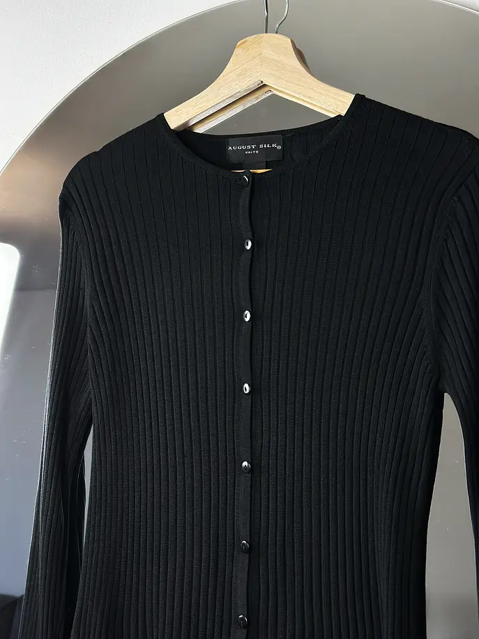 Cardigan negro de seda  2