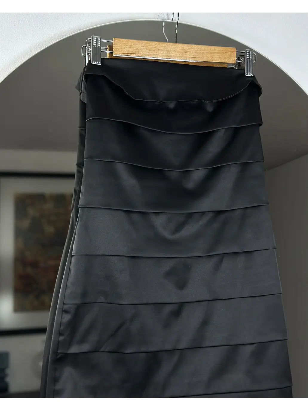 Vestido strapless negro satinado 2