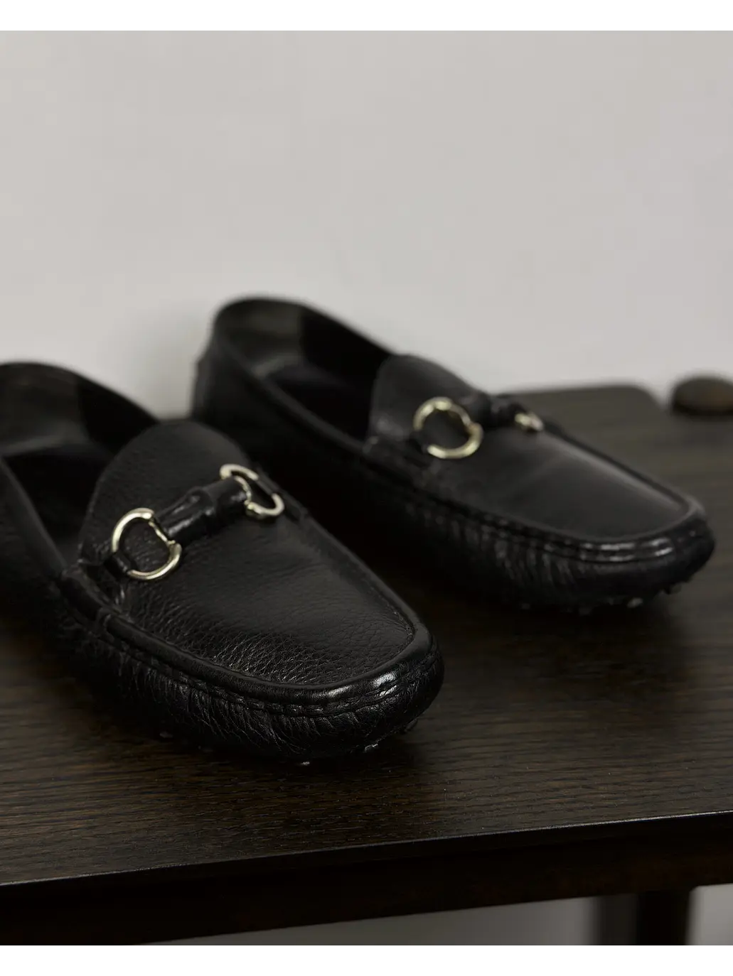 Mocasín negro de cuero  4