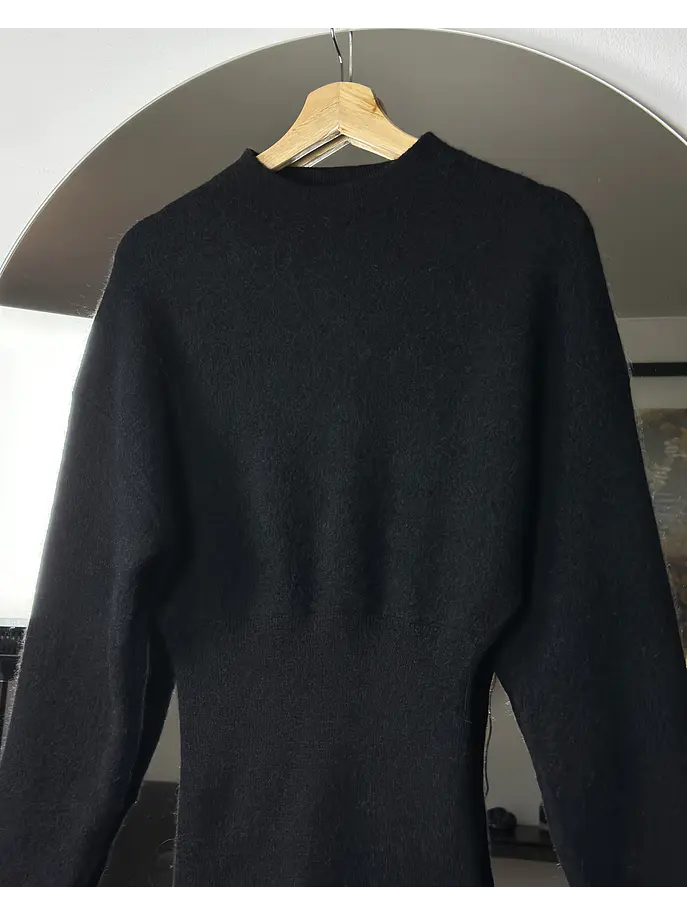 Chaleco negro acinturado 2