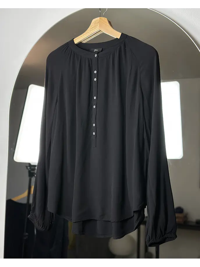 Blusa café oscuro 3