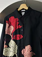 Camisa negra floreada - Miniatura 2