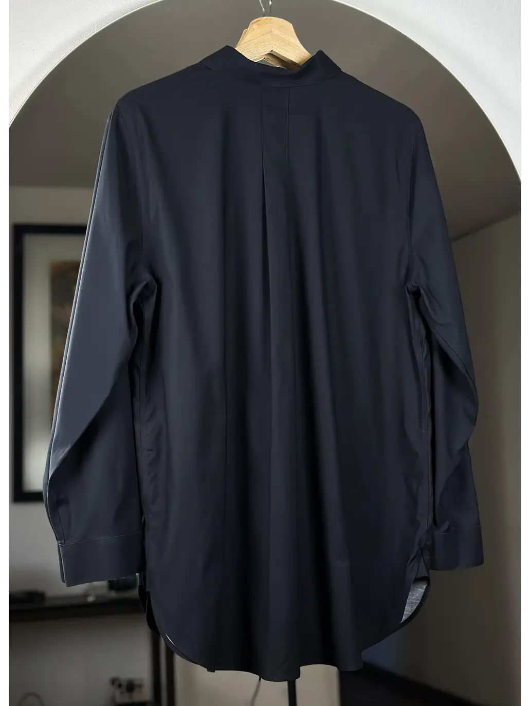Camisa negra floreada 3