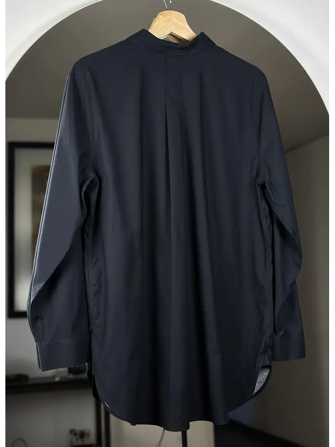Camisa negra floreada 3