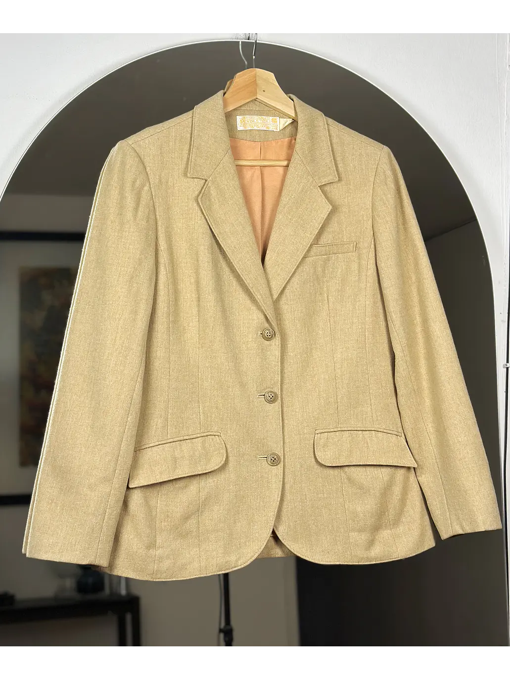Blazer de lana beige 1