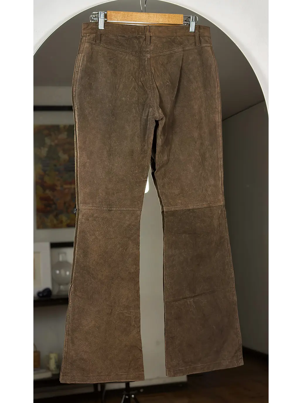 Pantalón café de gamuza 6