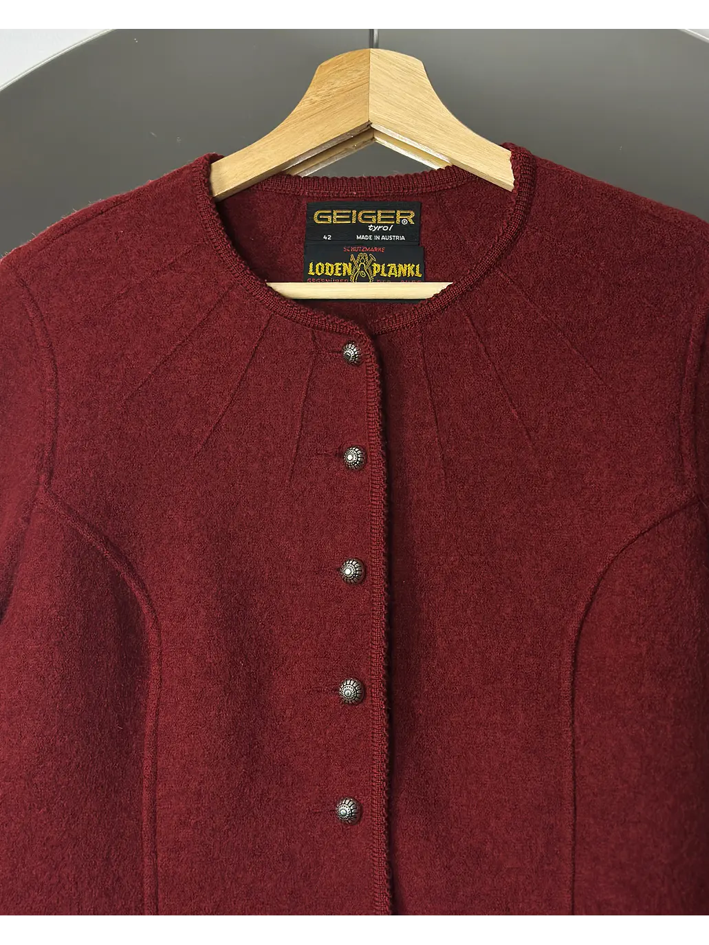 Chaqueta de lana burdeo 3