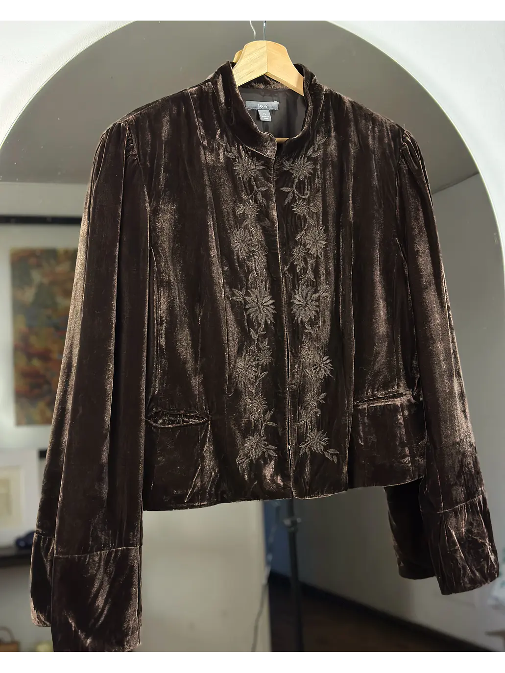 Chaqueta plush bordada  4
