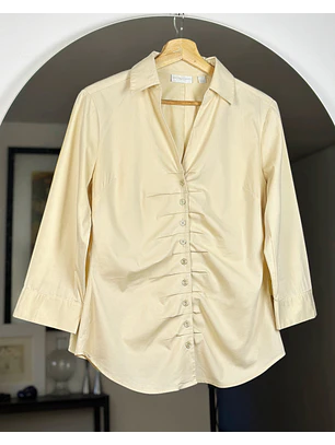 Camisa beige drapeada