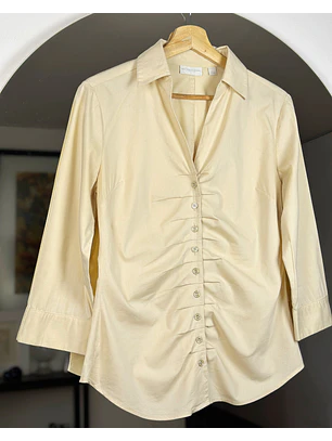Camisa beige drapeada