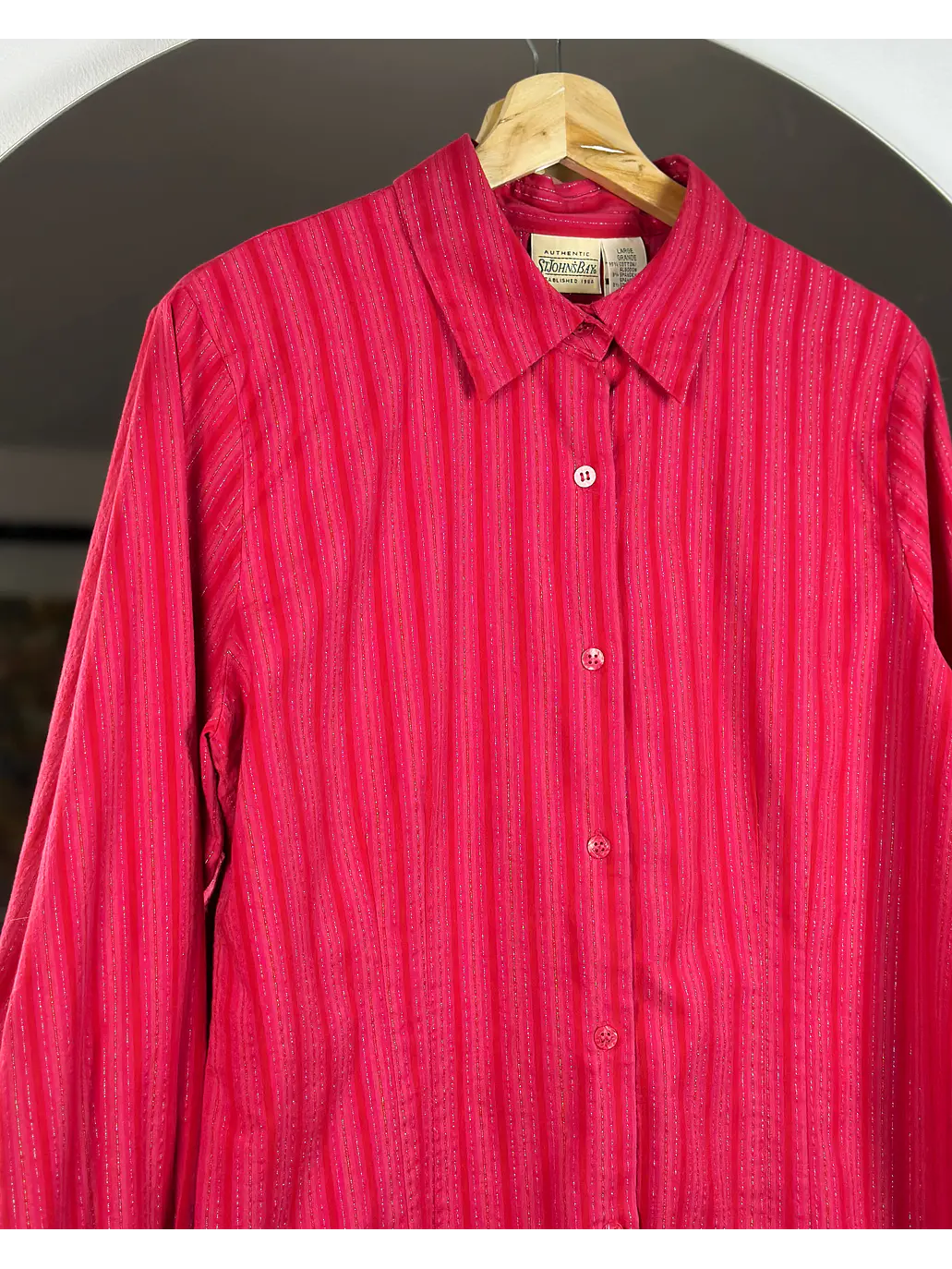 Camisa fucsia rayada 2