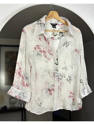 Camisa floreada gasa