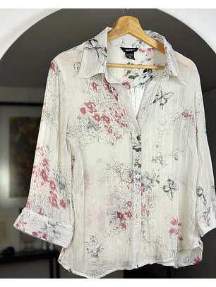 Camisa floreada gasa