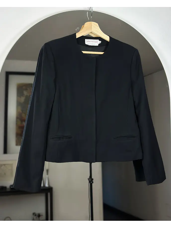 Chaqueta negra de lana 4