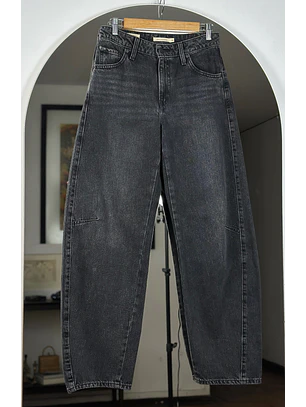 Pantalón negro lavado