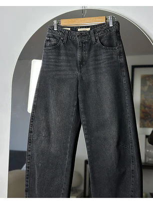 Pantalón negro lavado