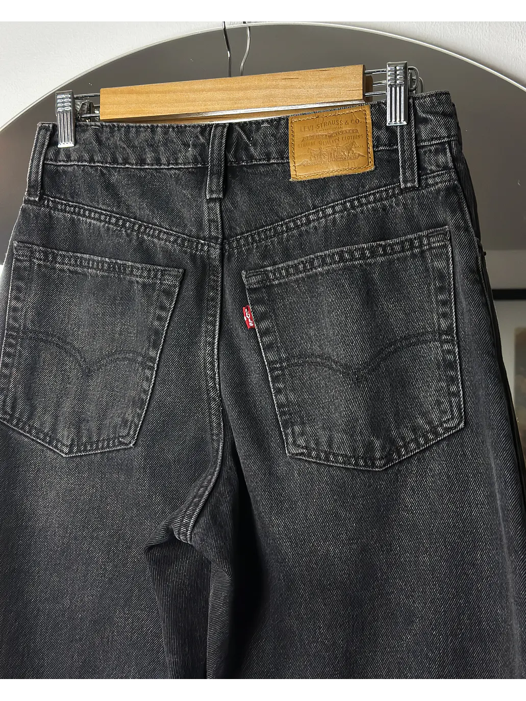 Pantalón negro lavado 5