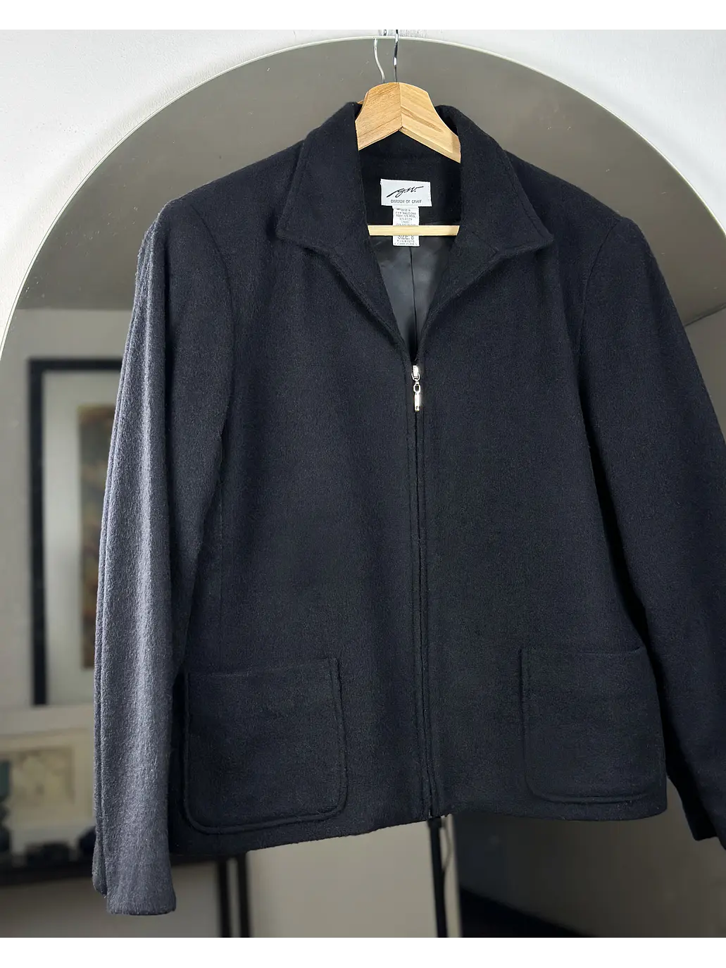 Chaqueta negra de lana 5
