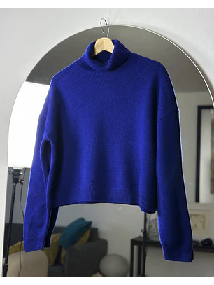 Chaleco azul con cuello