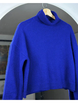 Chaleco azul con cuello